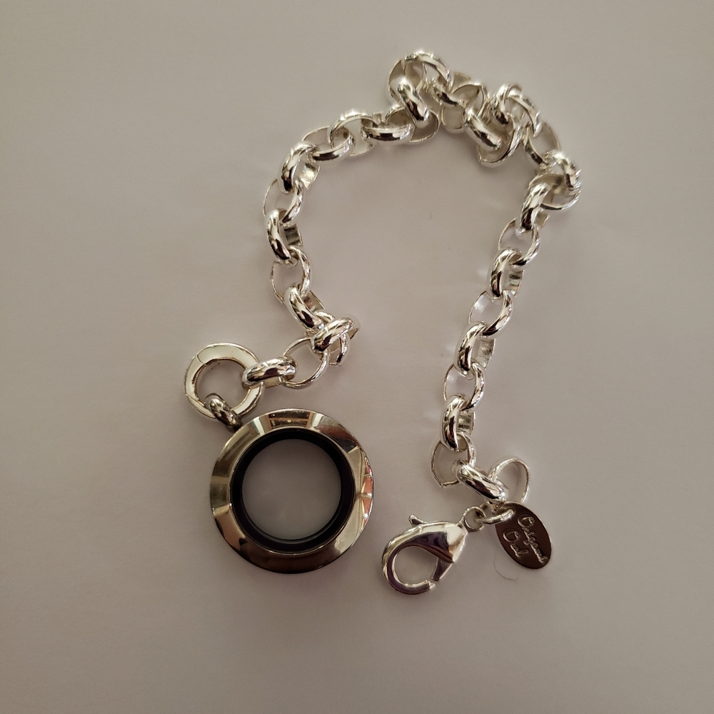 Origami owl bracelet